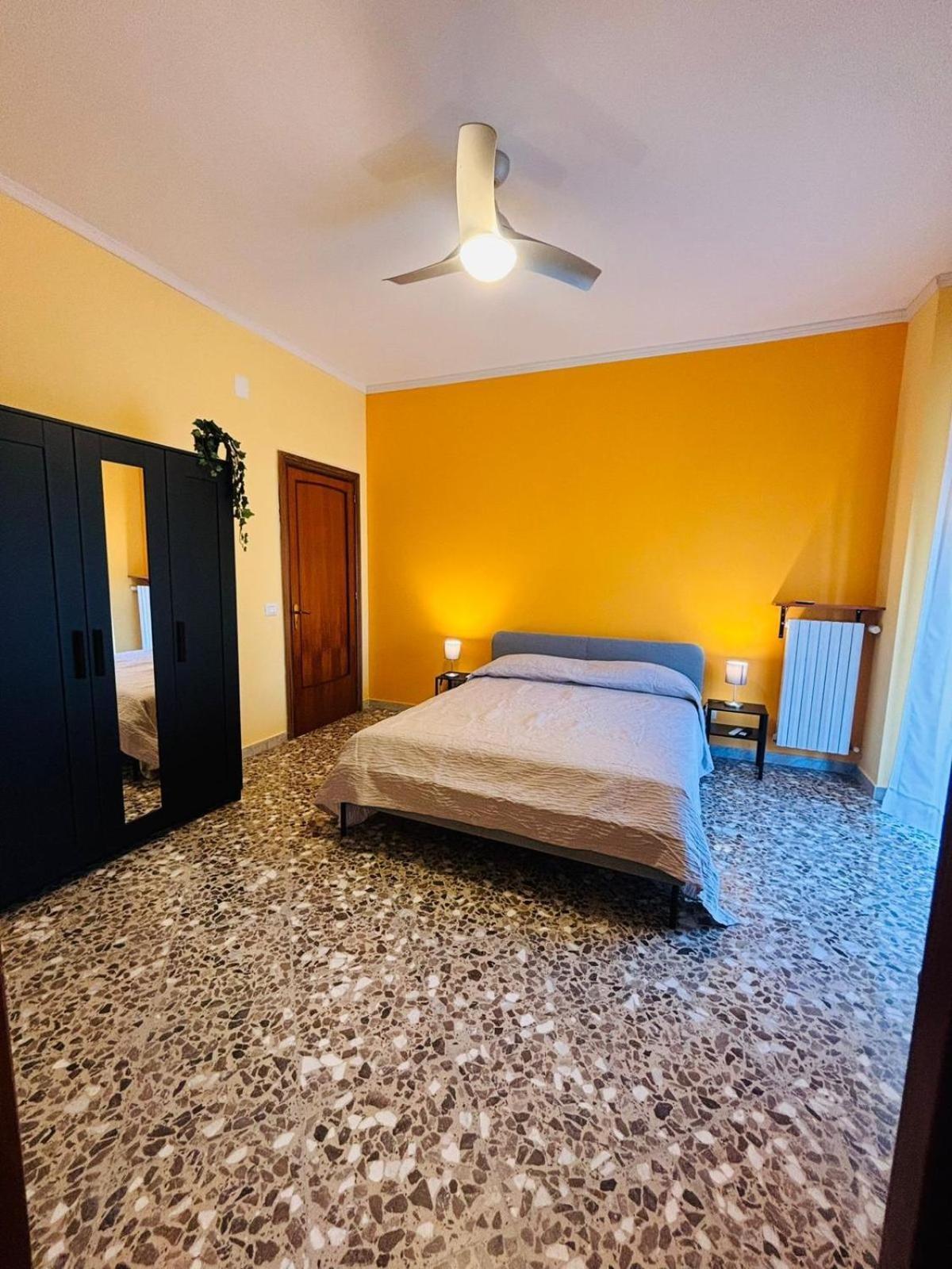 Matthias Central Rooms And Accomodation 바리 외부 사진