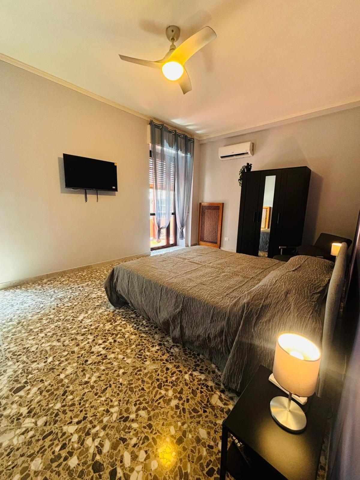 Matthias Central Rooms And Accomodation 바리 외부 사진